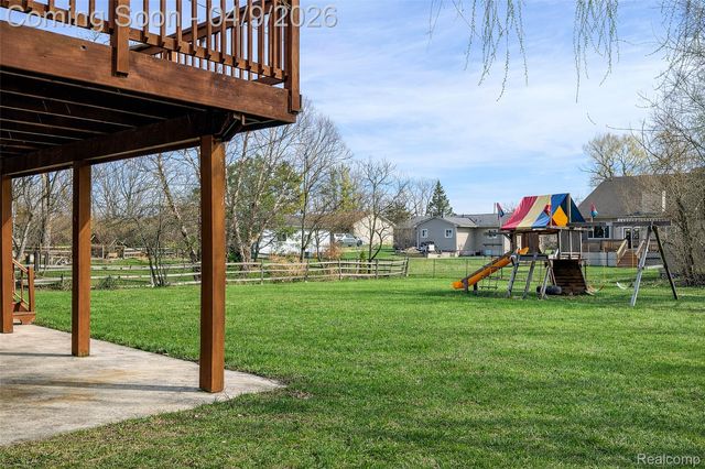 29593 Medbury Street, Farmington Hills, MI 48336