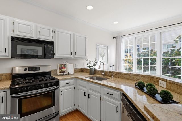 3903 CHARLES AVE, Alexandria, VA 22305