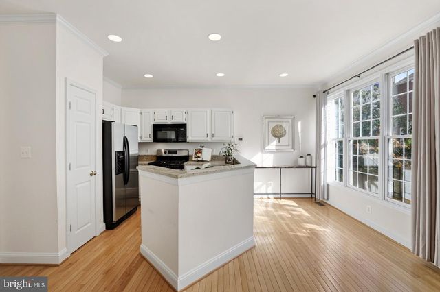3903 CHARLES AVE, Alexandria, VA 22305