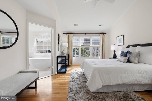 3903 CHARLES AVE, Alexandria, VA 22305