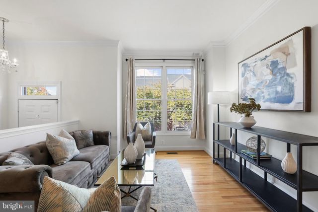 3903 CHARLES AVE, Alexandria, VA 22305