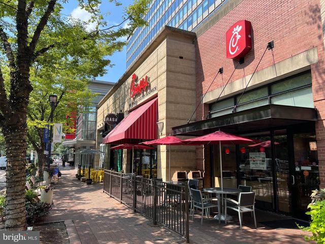 3903 CHARLES AVE, Alexandria, VA 22305