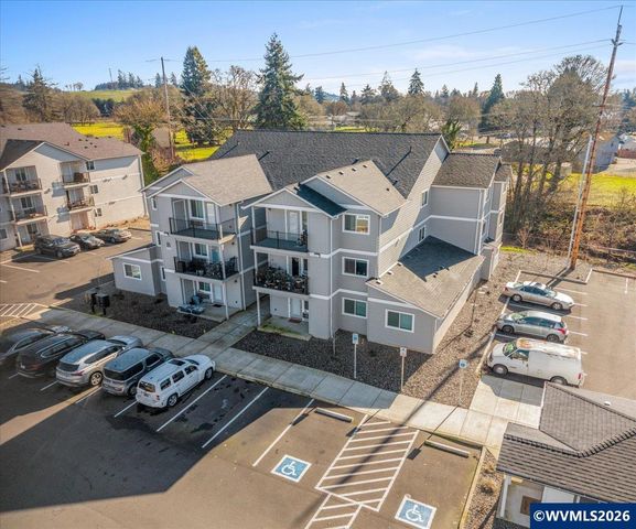 972 N 2nd St, Jefferson, OR 97352