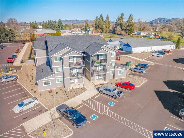 972 N 2nd St, Jefferson, OR 97352