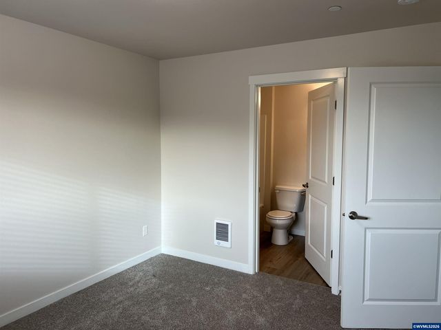 972 N 2nd St, Jefferson, OR 97352