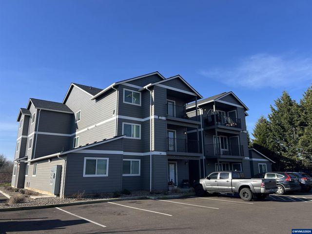 972 N 2nd St, Jefferson, OR 97352