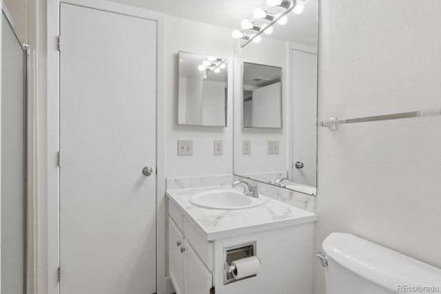 3757 S Genoa Circle B, Aurora, CO 80013