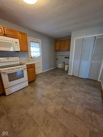 252 S Grant, Cloverdale, IN 46120