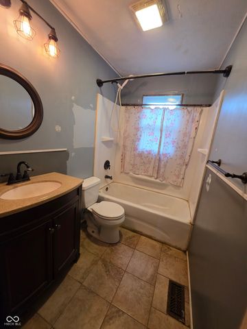 252 S Grant, Cloverdale, IN 46120