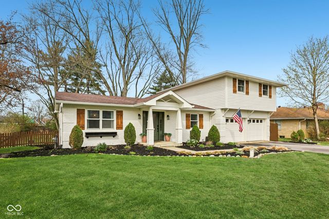 12224 Daugherty Drive, Zionsville, IN 46077