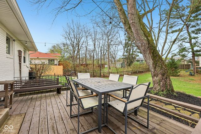 12224 Daugherty Drive, Zionsville, IN 46077