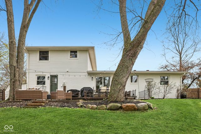 12224 Daugherty Drive, Zionsville, IN 46077