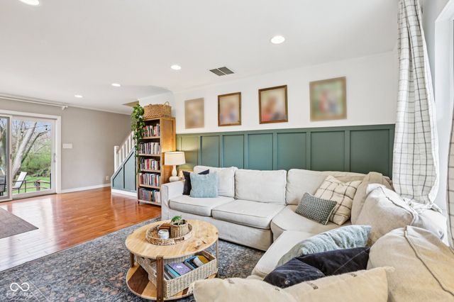12224 Daugherty Drive, Zionsville, IN 46077