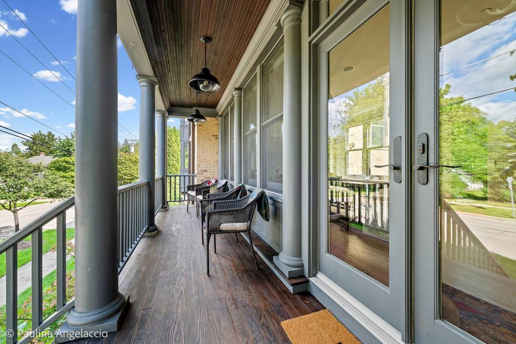 203 Dundee Avenue, Barrington, IL 60010 — photo 2