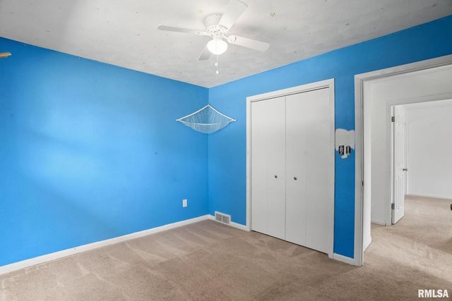 109 N 3RD Street, Colona, IL 61241