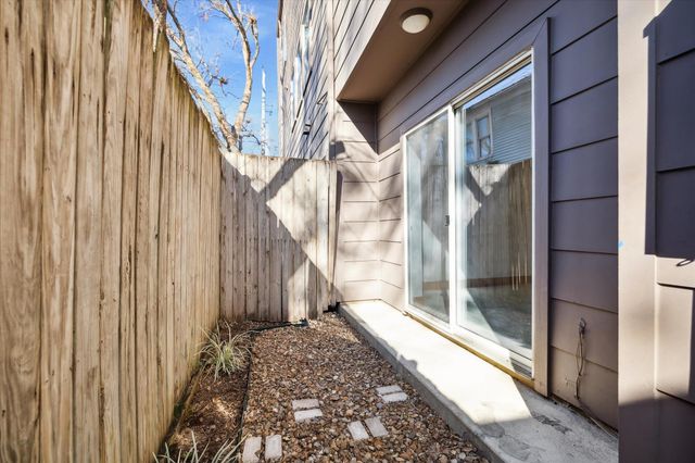 94 Drew Street C, Houston, TX 77006