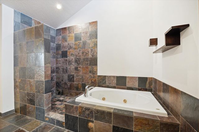 94 Drew Street C, Houston, TX 77006