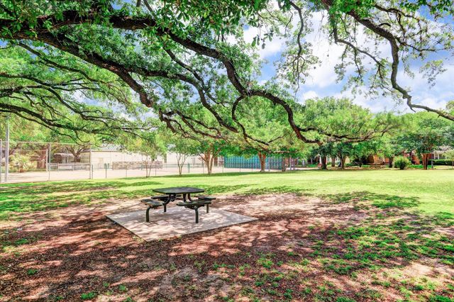 94 Drew Street C, Houston, TX 77006