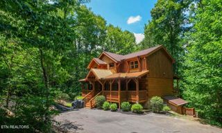 2735 Owls Cove Way, Sevierville, TN 37862