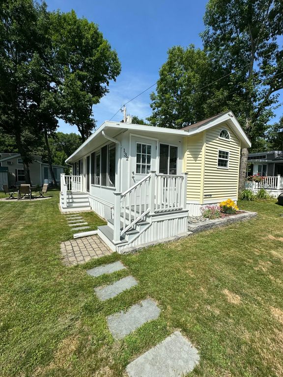 23 College Drive 132, Wells, ME 04090 — photo 2