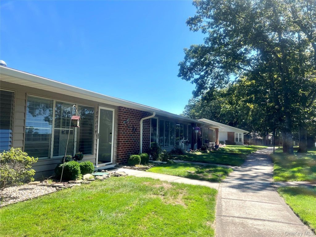 171B Ventry Court 171B, Ridge, NY 11961