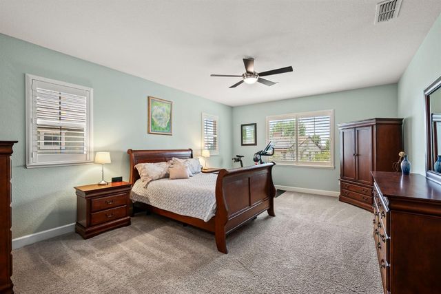902 Anvil Cir, Rocklin, CA 95765