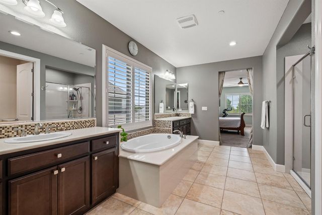 902 Anvil Cir, Rocklin, CA 95765
