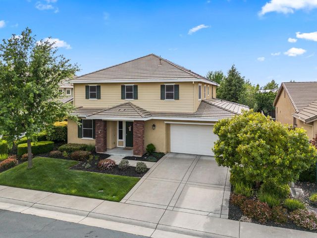 902 Anvil Cir, Rocklin, CA 95765