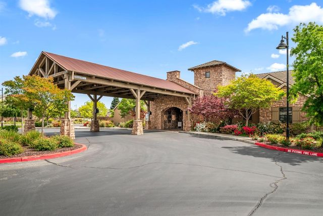 902 Anvil Cir, Rocklin, CA 95765