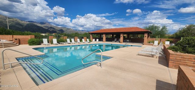4950 N Via Gelsomino, Tucson, AZ 85750