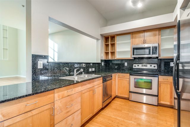 6923 Sumner Street 70, The Colony, TX 75056