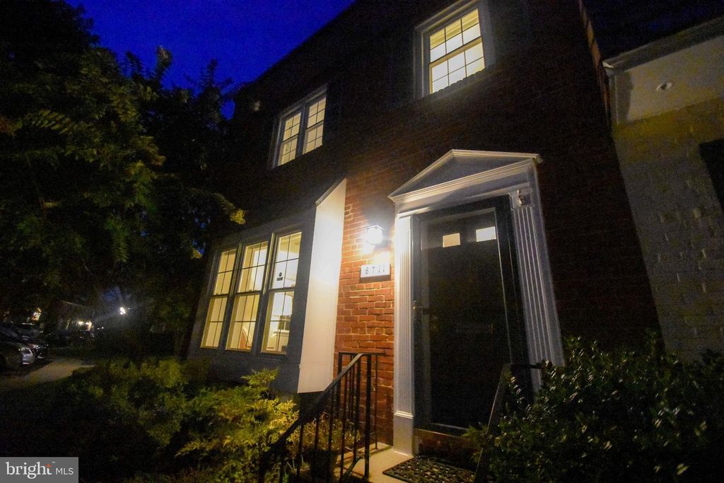 6711 KENWOOD FOREST LN #46, Chevy Chase, MD 20815