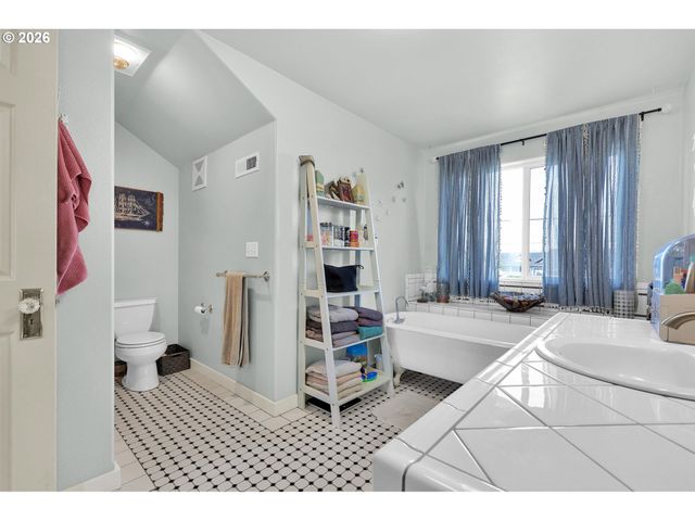 1375 Willow, Junction City, OR 97448