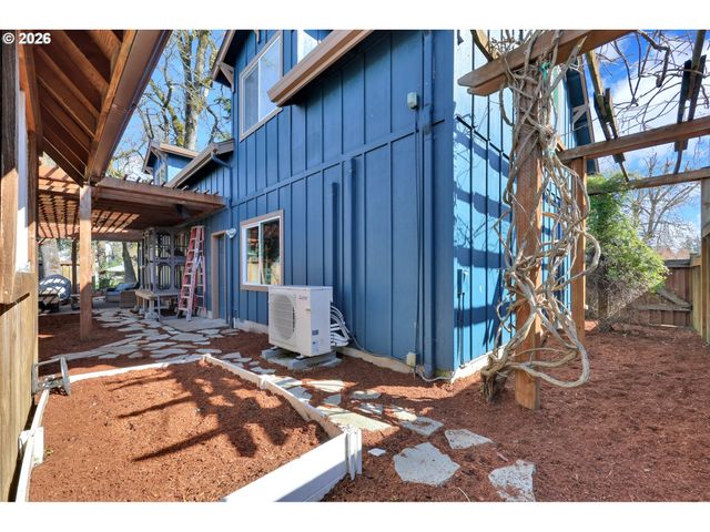 1375 Willow, Junction City, OR 97448