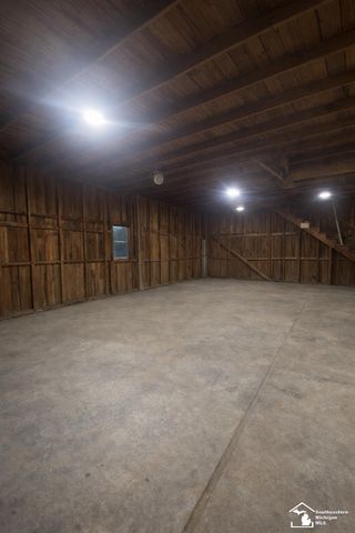 5177 Robinson Road, Petersburg, MI 49270