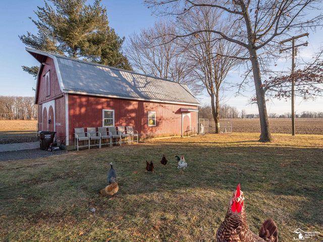 5177 Robinson Road, Petersburg, MI 49270