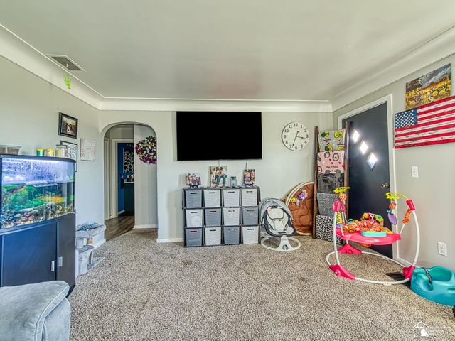 5177 Robinson Road, Petersburg, MI 49270