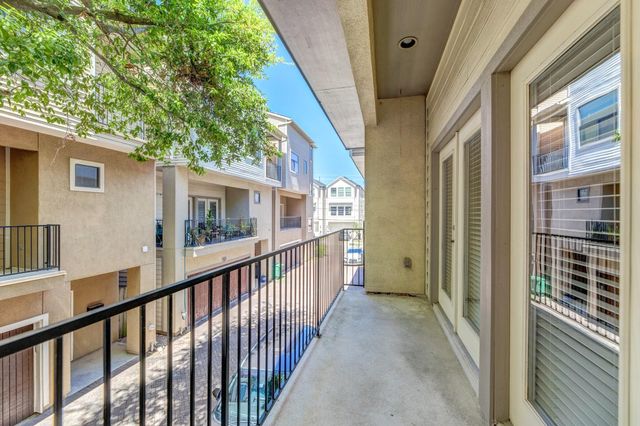 5209 Schuler Street C, Houston, TX 77007