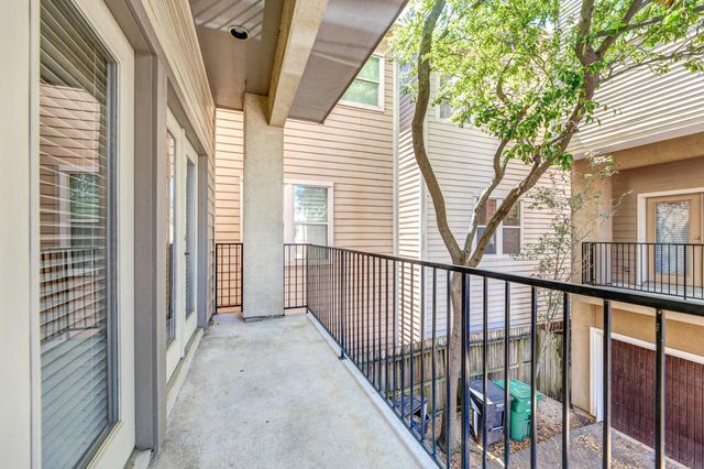 5209 Schuler Street C, Houston, TX 77007