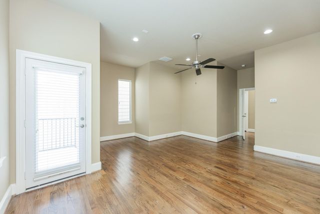 5209 Schuler Street C, Houston, TX 77007