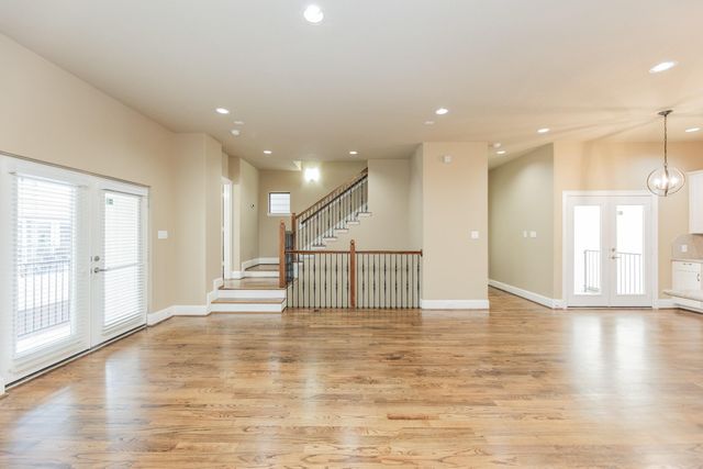 5209 Schuler Street C, Houston, TX 77007