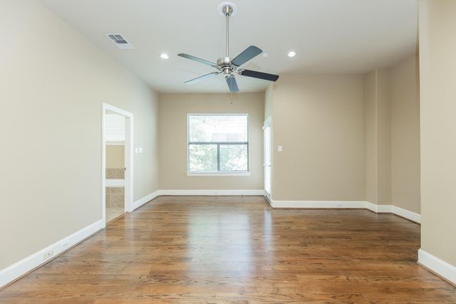 5209 Schuler Street C, Houston, TX 77007