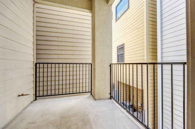 5209 Schuler Street C, Houston, TX 77007