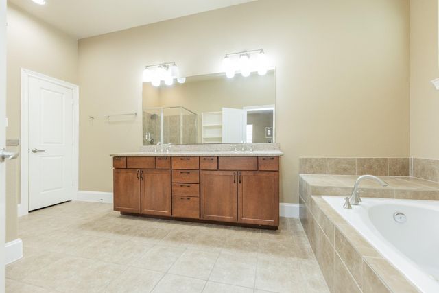 5209 Schuler Street C, Houston, TX 77007