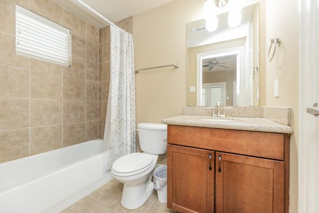 5209 Schuler Street C, Houston, TX 77007