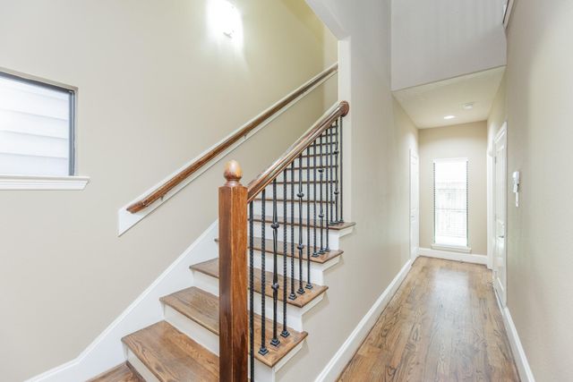 5209 Schuler Street C, Houston, TX 77007