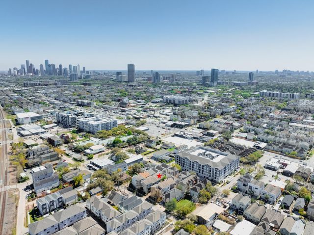 5209 Schuler Street C, Houston, TX 77007