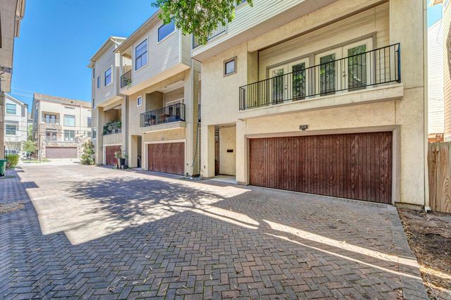 5209 Schuler Street C, Houston, TX 77007