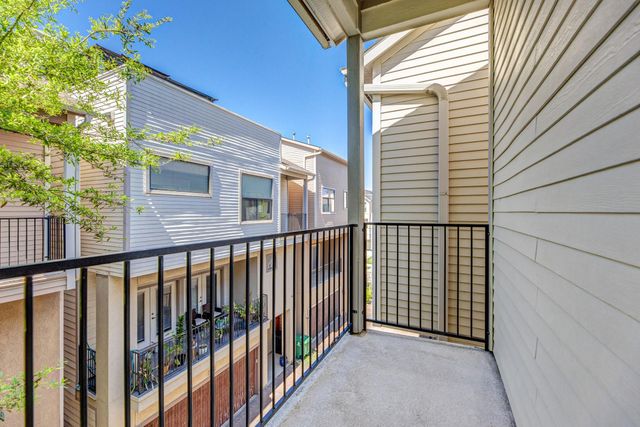 5209 Schuler Street C, Houston, TX 77007