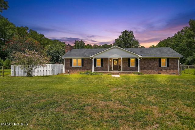 1101 Porters Lane Road, Rocky Point, NC 28457